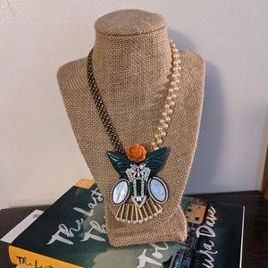 Chloe and Isabel statement necklace
